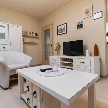 Elegant 1-bedroom *